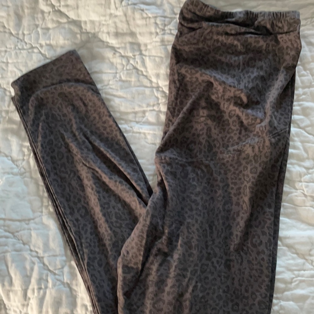 H&M Cheetah Print Maternity Leggings
